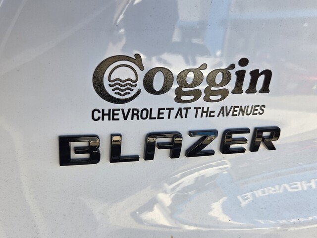 New 2026 Chevrolet Blazer LT w/ Convenience Package FWD image 16