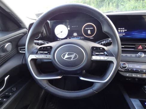 Used 2024 Hyundai Elantra SEL w/ Convenience Package FWD image 13