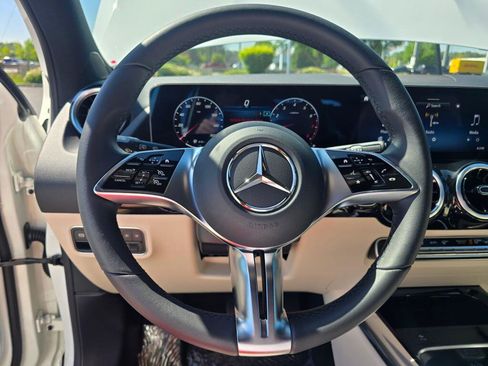 Used 2026 Mercedes-Benz GLA 250 4MATIC image 60
