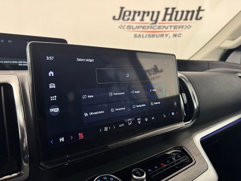 Used 2025 Ford Expedition Max Platinum AWD/4WD image 15