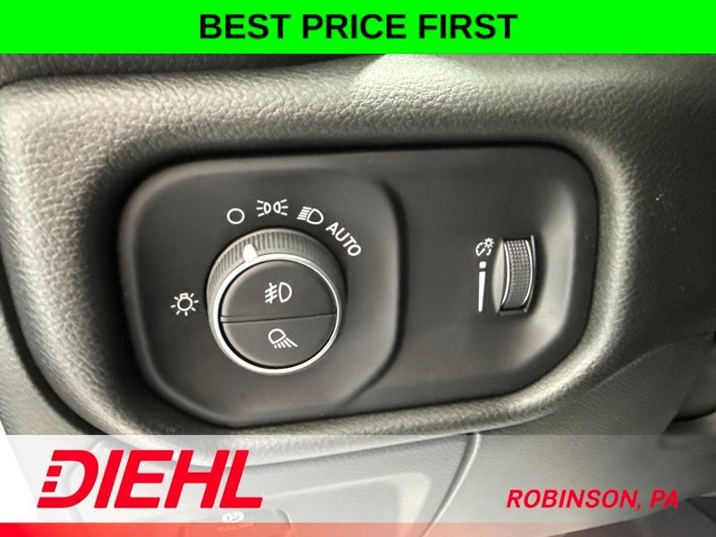 New 2026 RAM 1500 Warlock AWD/4WD image 21