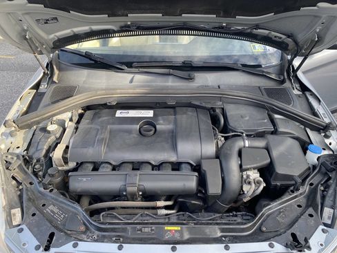 Used 2012 Volvo XC60 3.2 image 34