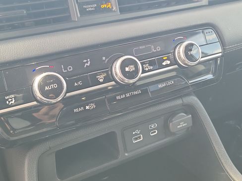 Certified 2023 Honda Pilot EX-L image 28