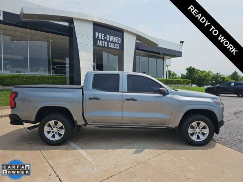 Used 2023 Chevrolet Colorado W/T RWD image 2