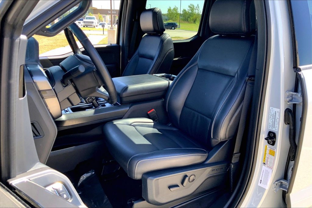 Used 2025 Ford F150 Lariat w/ Equipment Group 501A Mid AWD/4WD image 23