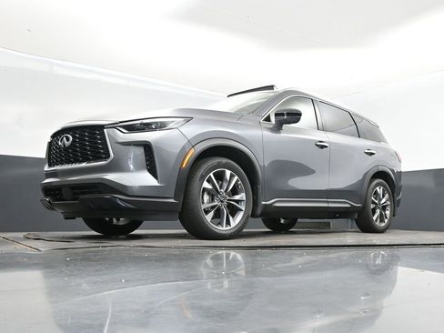 Certified 2025 INFINITI QX60 Luxe image 40