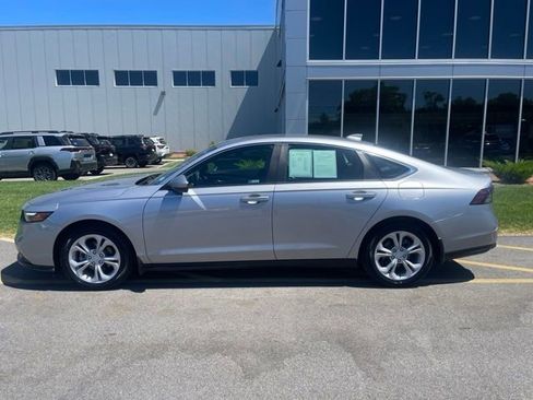 Used 2023 Honda Accord LX image 8