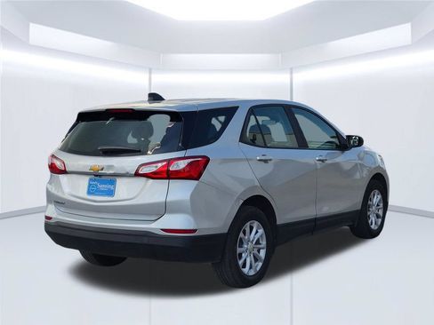 Used 2021 Chevrolet Equinox LS FWD image 6