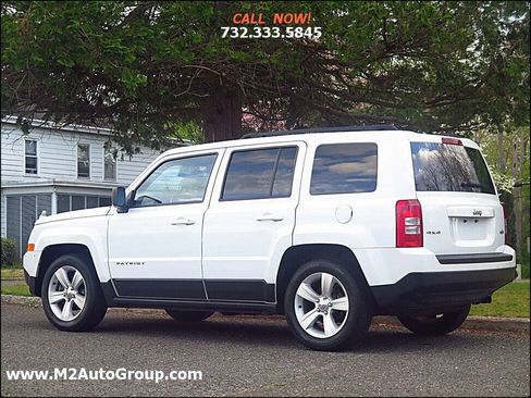 Used 2015 Jeep Patriot Latitude AWD/4WD image 3