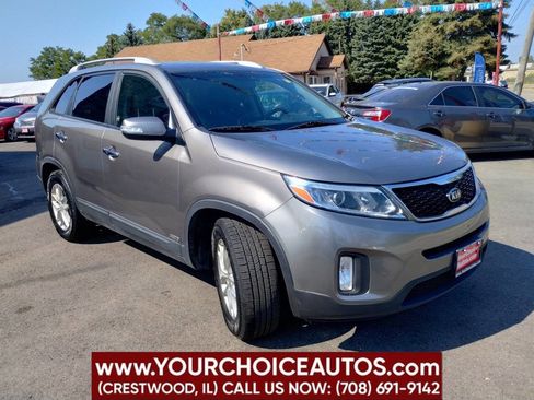 Used 2014 Kia Sorento LX image 7