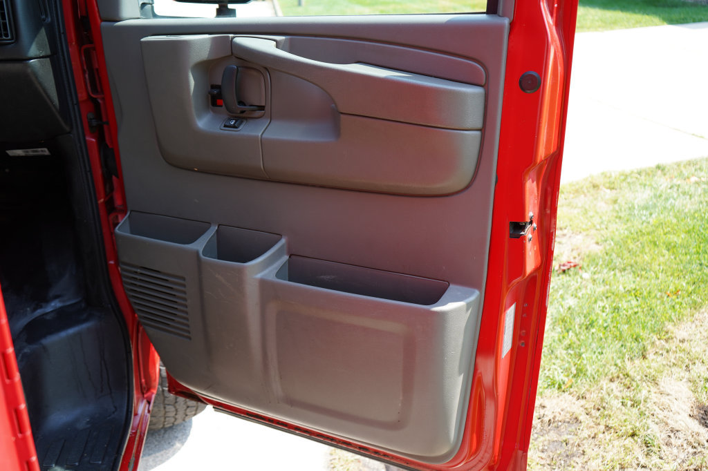 Used 2014 GMC Savana 3500 RWD image 17