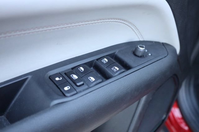 Used 2025 Jeep Compass Limited AWD/4WD image 22