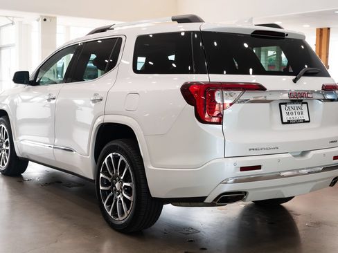 Used 2020 GMC Acadia Denali w/ Technology Package AWD/4WD image 6