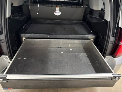 Used 2020 Chevrolet Tahoe 2WD image 31
