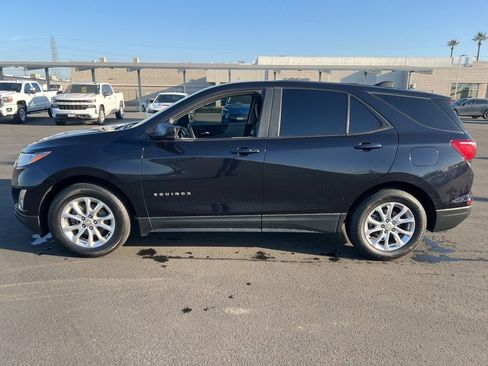 Used 2021 Chevrolet Equinox LS w/ LS Convenience Package image 26