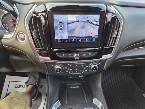 Used 2023 Chevrolet Traverse Premier image 26