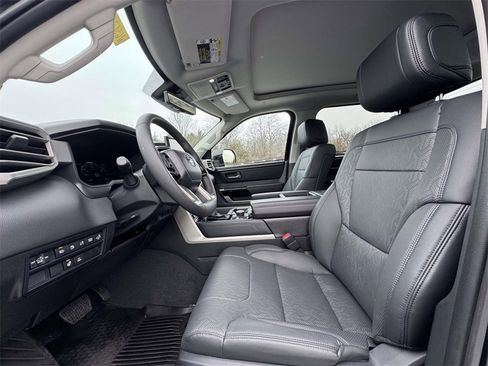 Used 2024 Toyota Tundra Limited image 14