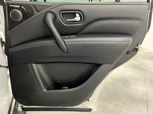 Used 2024 INFINITI QX80 Luxe image 22