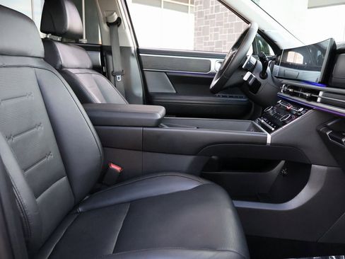 Used 2024 Hyundai Santa Fe Limited image 10