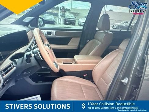Used 2025 Hyundai Santa Fe Limited AWD/4WD image 11