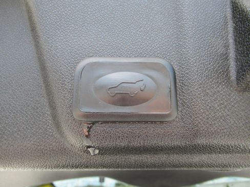 Used 2012 Buick Enclave Leather FWD image 38