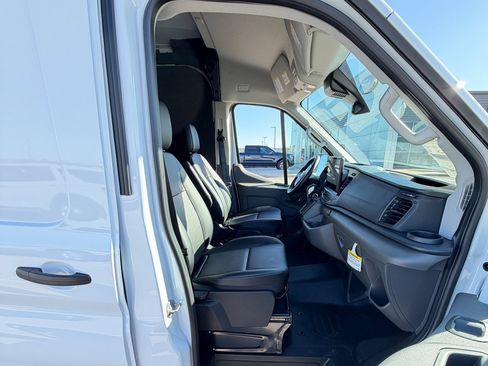 New 2026 Ford Transit 250 148 Medium Roof w/ Load Area Protection Package image 7