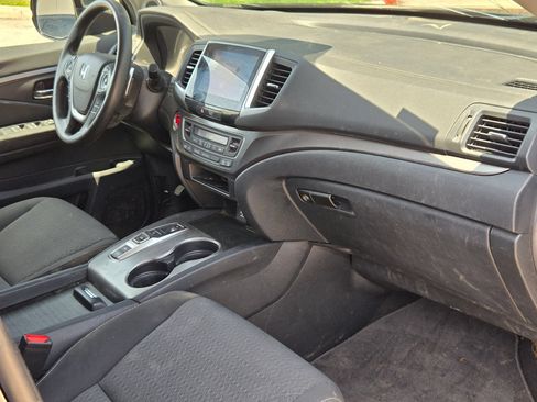 Used 2020 Honda Ridgeline Sport image 26