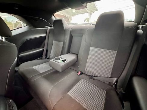 Used 2022 Dodge Challenger GT w/ Blacktop Package AWD/4WD image 9