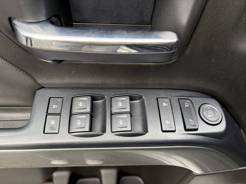 Used 2018 Chevrolet Silverado 1500 LT image 15