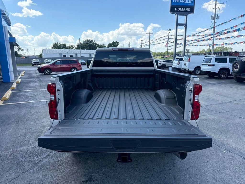 New 2026 Chevrolet Silverado 2500 Custom w/ Custom Value Package AWD/4WD image 7