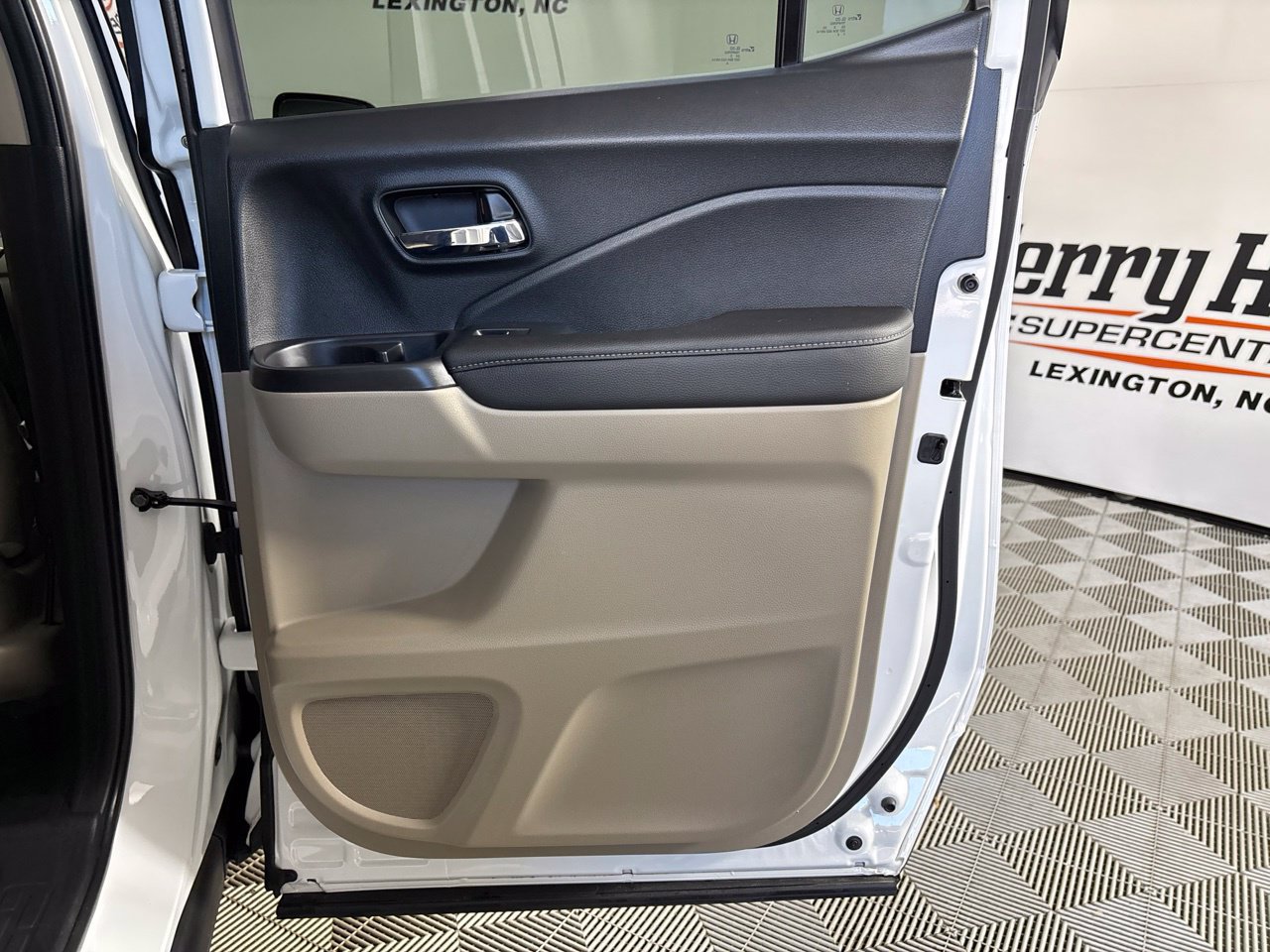 Used 2023 Honda Ridgeline RTL-E image 29