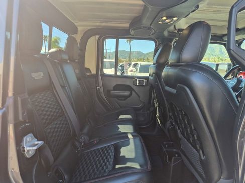 Used 2022 Jeep Gladiator Rubicon w/ Cold Weather Group image 26