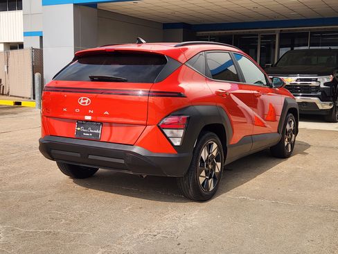 Used 2025 Hyundai Kona SEL FWD image 6