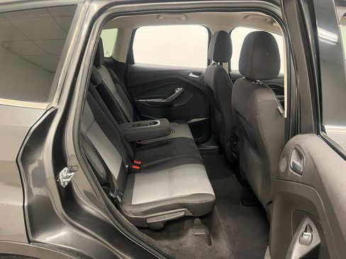 Used 2017 Ford Escape SE w/ Equipment Group 201A FWD image 31