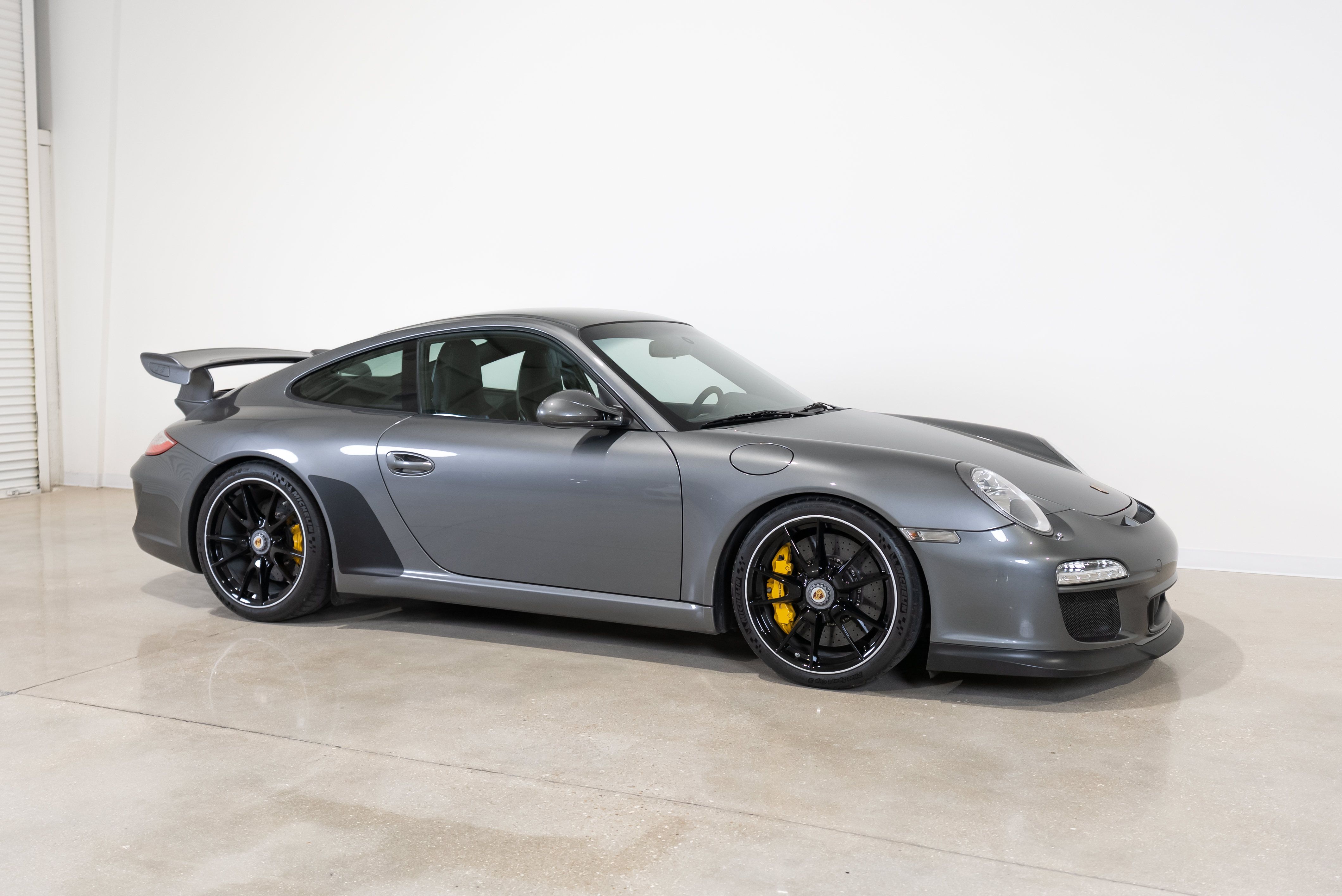 Used 2011 Porsche 911 GT3 RWD image 5