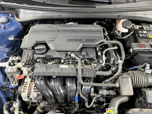 Used 2023 Hyundai Elantra SEL image 27