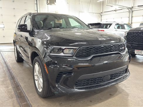 Used 2025 Dodge Durango GT AWD/4WD image 2