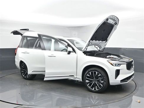 New 2026 Volvo XC90 B6 Plus w/ Protection Package Premier image 54