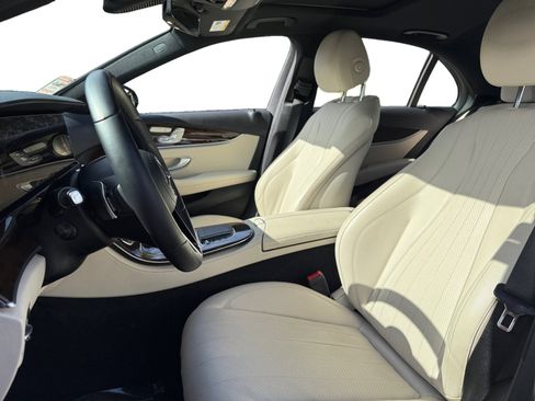 Used 2022 Mercedes-Benz E 350 RWD Sedan w/ AMG Line Exterior image 9