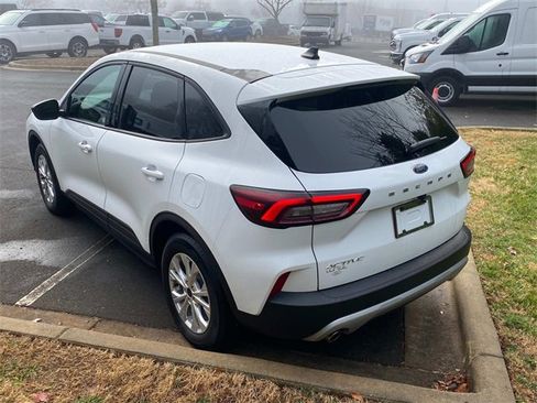 Used 2025 Ford Escape Active image 28