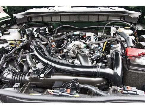 Used 2024 Ford Bronco Black Diamond w/ Sasquatch Package image 32