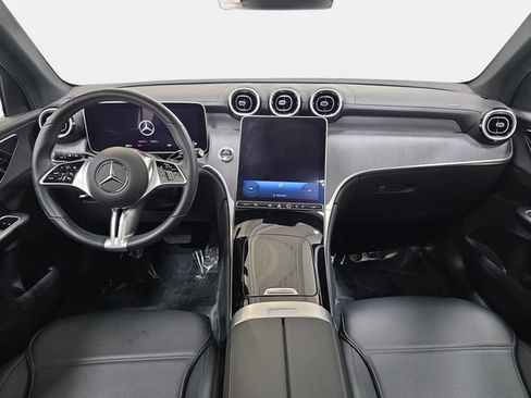 Used 2024 Mercedes-Benz GLC 300 4MATIC image 10
