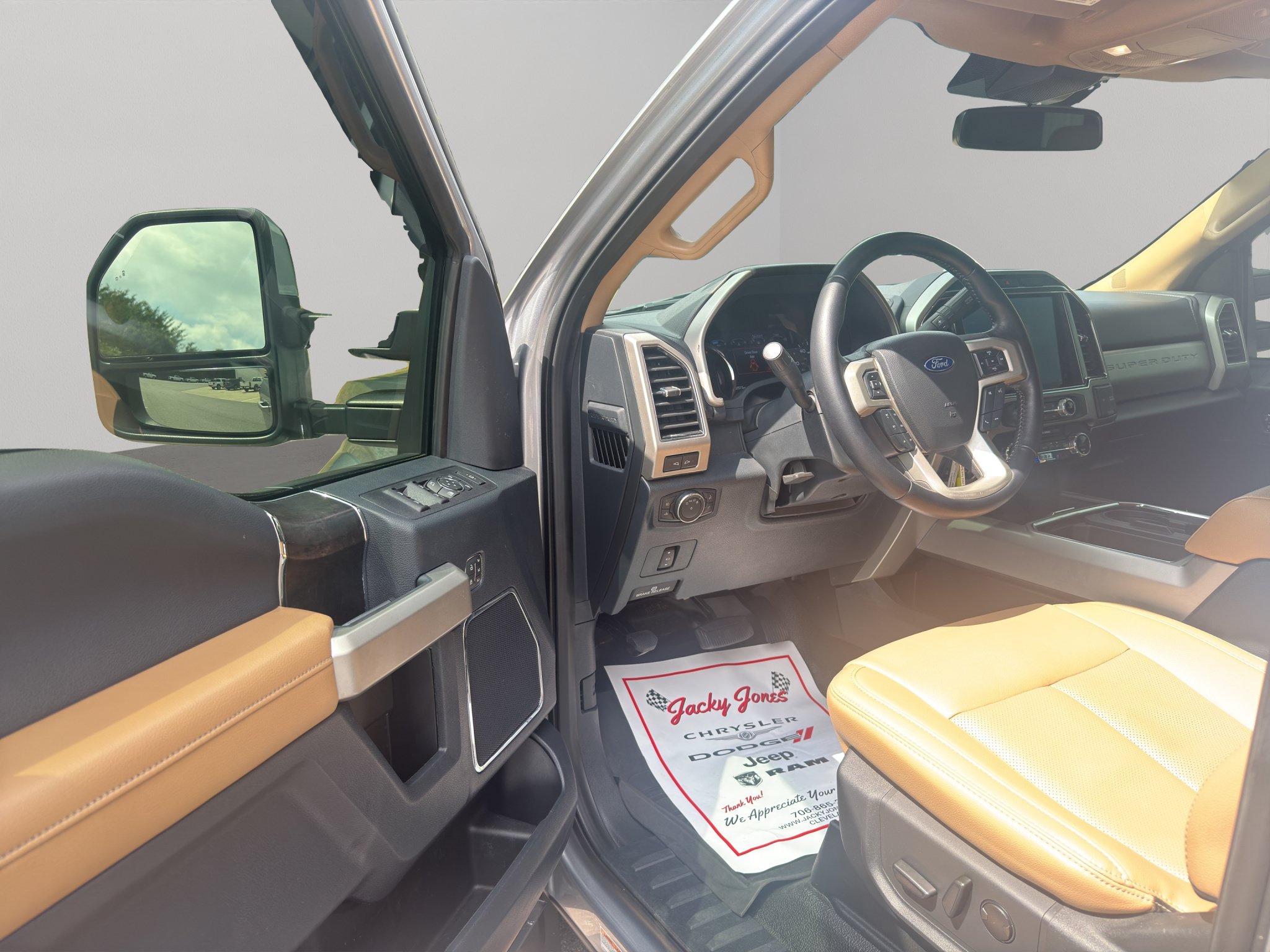 Used 2022 Ford F450 Lariat w/ Lariat Value Package AWD/4WD image 5