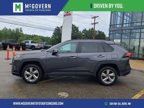 Used 2020 Toyota RAV4 Limited w/ Limited Grade Weather Package AWD/4WD image 2