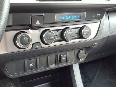 Certified 2022 Toyota Tacoma SR AWD/4WD image 22