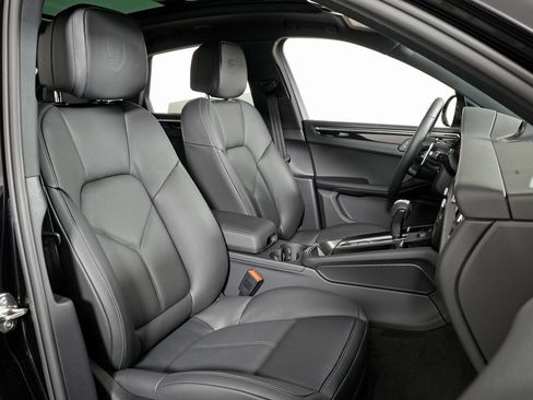 New 2026 Porsche Macan S image 36