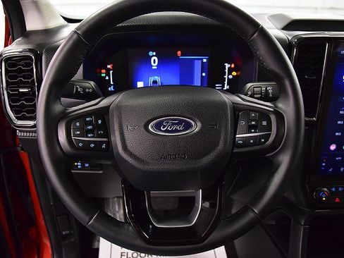 Used 2024 Ford Ranger XLT w/ Technology Package image 19