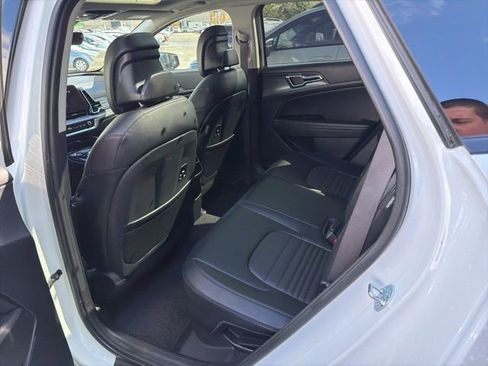 Certified 2025 Kia Sportage SX Prestige image 22