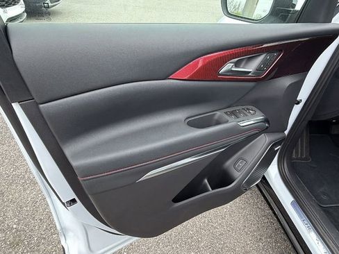 New 2026 Chevrolet Traverse RS image 11