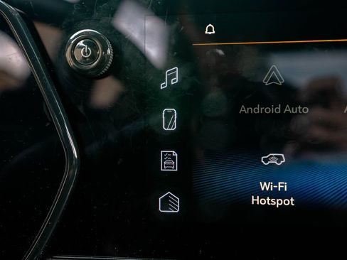 Used 2024 Chevrolet TrailBlazer RS w/ Convenience Package AWD/4WD image 30